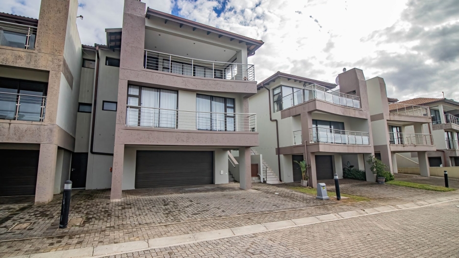 3 Bedroom Property for Sale in Winterstrand Eastern Cape